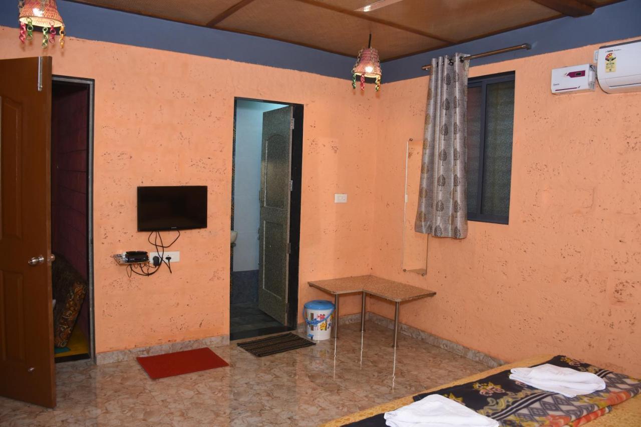 Amee'S Retreat Hotel Diveagar Ngoại thất bức ảnh