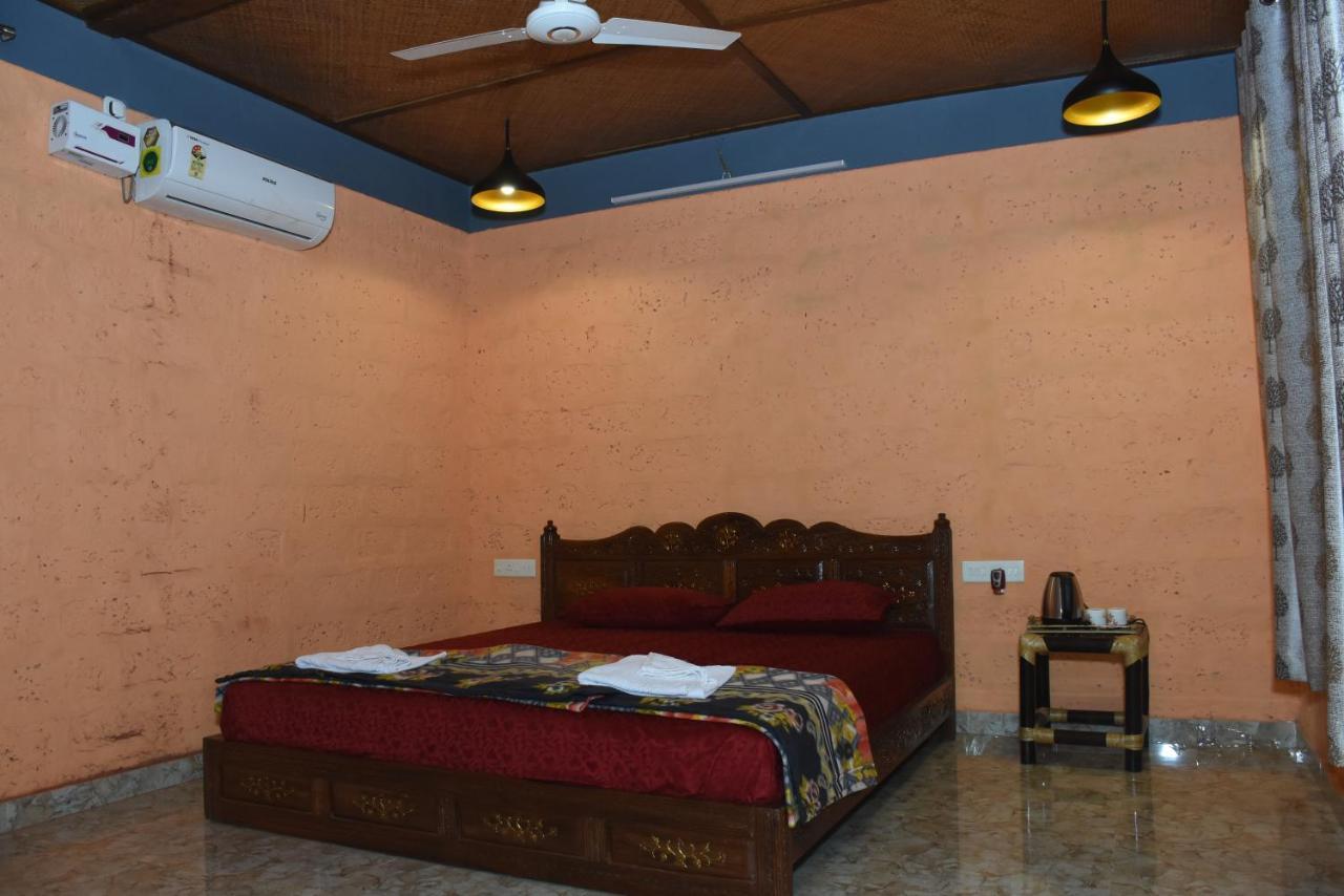 Amee'S Retreat Hotel Diveagar Ngoại thất bức ảnh