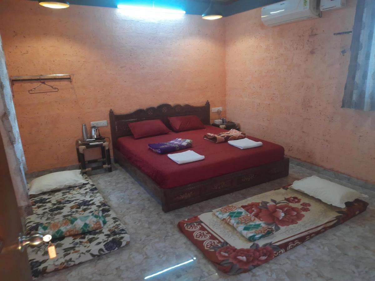 Amee'S Retreat Hotel Diveagar Ngoại thất bức ảnh