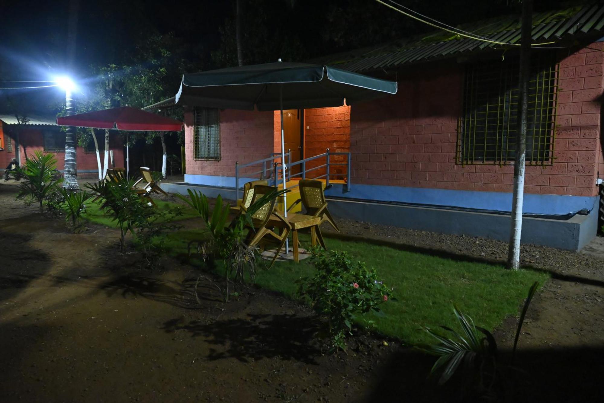 Amee'S Retreat Hotel Diveagar Ngoại thất bức ảnh
